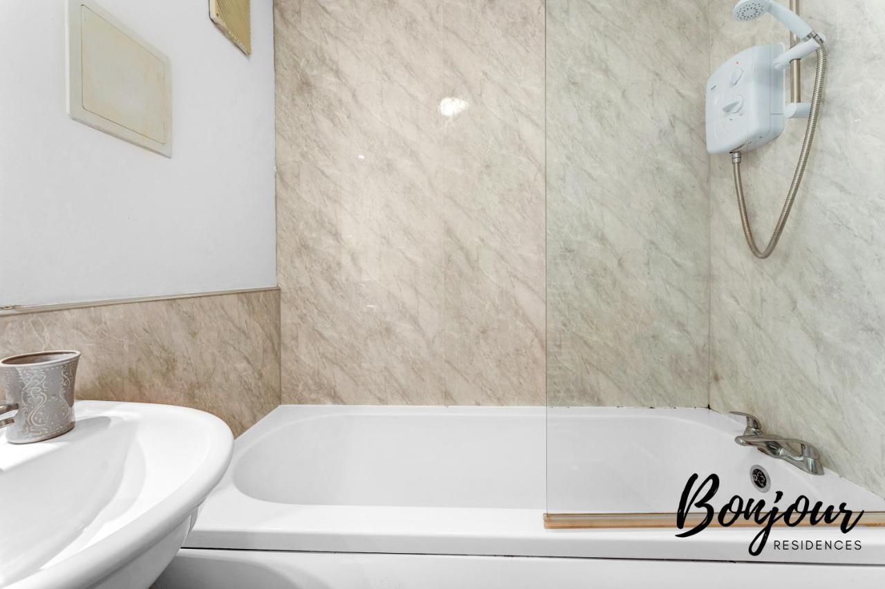 West End 2Br-1Ba - Free Parking By Bonjour Residences Edinburgh Edimburgo Esterno foto